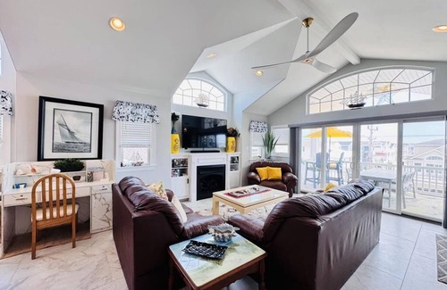 Townsend's Inlet House | 7208 Landis Avenue North
