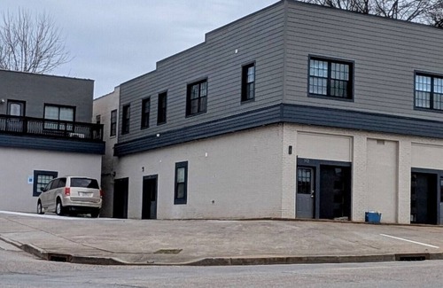 Maryville Apartment | 728 E. Broadway Ave., Unit 204, Maryville, TN.
