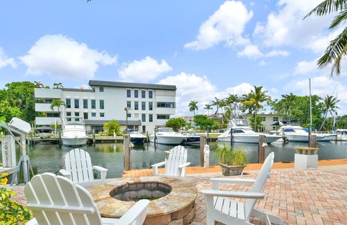 Nurmi Isles House | 73 Managed By Brampton Park