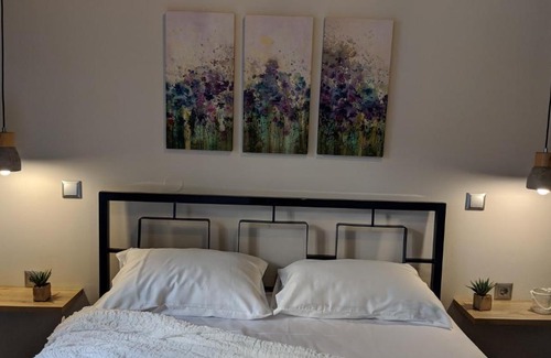 Piraeus Apartment | 73sq Apt near Athens and Piraeus port with backyard