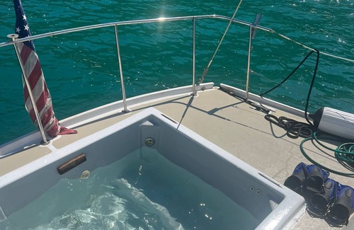 Independencia Boat Rental | 74 foot custom boat with lots of space