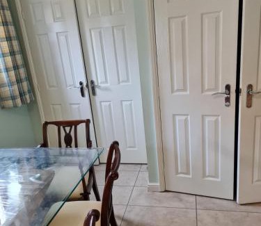 Sherborne St. John Apartment | 75 Park Prewett Dbl room with beautiful bathroom