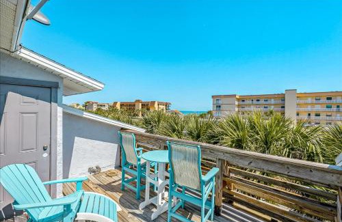 Port Canaveral Villa | 7660 Ridgewood Ave