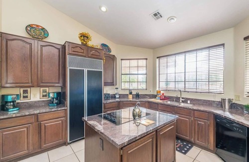 Las Vegas House | 777Rentals - 11BR/8.5BA - TUF House