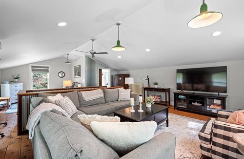 Trumansburg House | 79th on Main: Restored Barn in the Finger Lakes