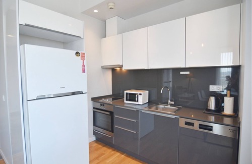 Kagithane Apartment | 7th floor central 1-Bdr Apt Wi-Fi/Pool/Gym