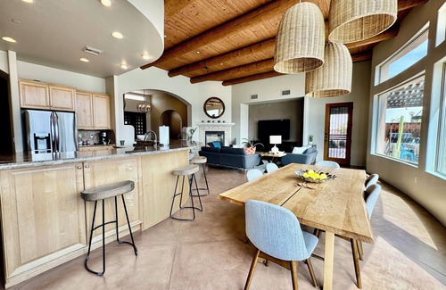 Horizon Heights House | 8 Bed Tucson Home Rental w/Mountain Views