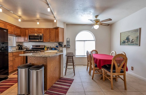 Cottonwood Heights House | 8 beds, Best location hot tub, ping pong Located between the Cottonwood Canyons