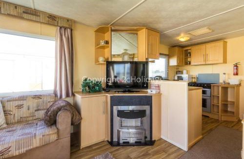 Heacham Other | 8 Berth Caravan For Hire By The Beautiful Beach In Heacham, Norfolk Ref 21055A