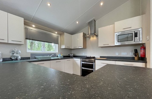 Tattershall Cabin | 8 berth luxury lodge at Tattershall lakes