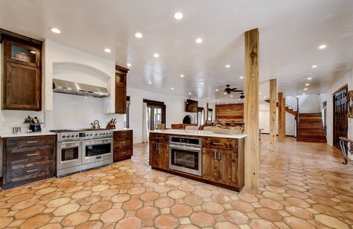 Wimberley House | 8 BR Private Ranch, River access, Pool, Pickle ball, Game Room, Hot Tub