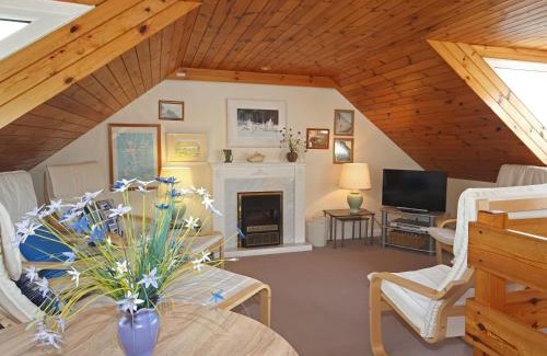 Salcombe House | 8 Church Street