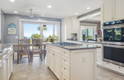 Palmetto Dunes House | 8 Dinghy - BOOK MEMORIAL WEEKEND - 4 Night Special in an Oceanfront Home!