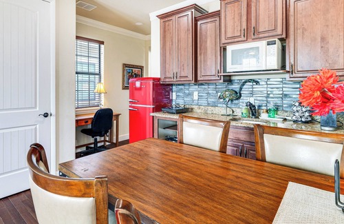 Reunion Apartment | 8 Mi to Disney: Pet-Friendly Apt w/Resort Perks
