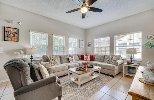 Kissimmee Villa | 8 Mi to Disney Villa with Screened Pool and Lanai