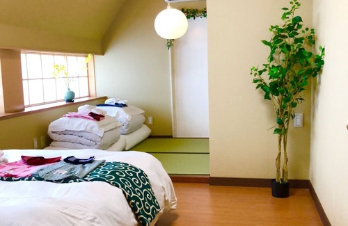 Okubo Apartment | 8 minutes walk from ShinOkubo Beautiful Japanes - Shinjuku A relaxing room with a beautiful Japanese garden Enjoy the night view of Shinjuku on the 178 square meter roof terrace / Shinjuku-ku Tokyo