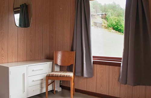 Halsa Municipality House | 8 person holiday home in VÅGLAND-By Traum