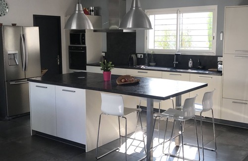 Montblanc Villa | 8-person villa with pool, 17km from Cap d'Agde and Pézenas