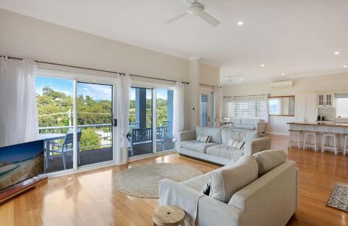 Kianga House | 8 Sunnyside Crescent Kianga