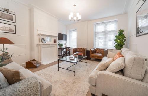 Hoylake Apartment | 8 The Quadrant Luxury Apartments - Hoylake
