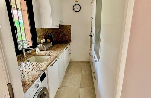 Mandelieu-La-Napoule Apartment | 80 m2 exceptional sea view Swimming pool Quiet Air-conditioned Garage