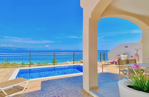 Barbati Villa | 80 m² Villa ∙ 2 bedrooms ∙ 5 guests