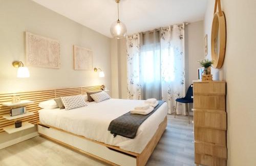 Alhaurin de la Torre Apartment | 80s Loft ViNTAGE 15' Málaga Airport Free Guest Parking