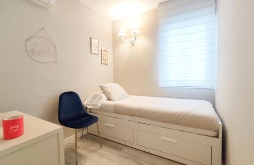Alhaurin de la Torre Apartment | 80s Loft ViNTAGE 15' Málaga Airport Free Guest Parking
