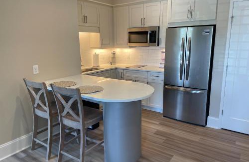 Morehead City Apartment | 812 North Unit 325