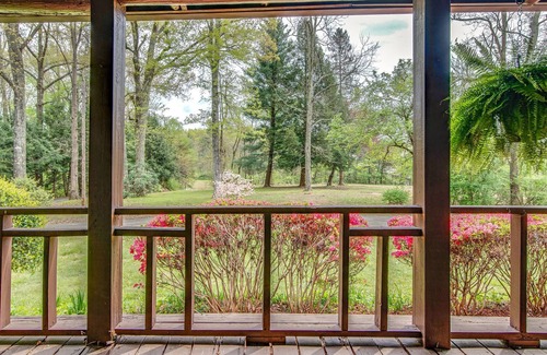 Crossville Cabin | 84 year old log cabin located in golf capital of US