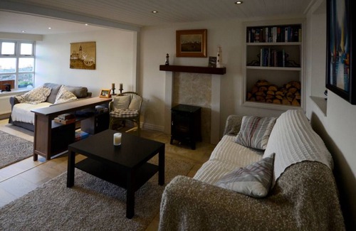 Roundstone Cottage | 85 m² Cabin ∙ 2 bedrooms ∙ 4 guests