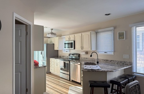 North End House | 856 Brighton Duplex - 5-bedroom townhome with TONS of Parking