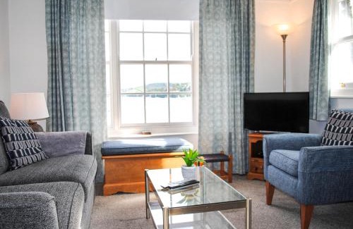 Salcombe House | 8b Fore Street
