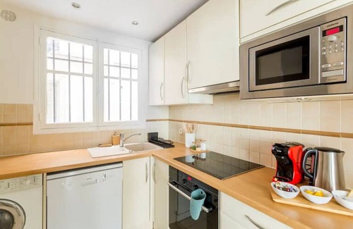 Saint-Gervais Apartment | 8P/3BR Le Marais Spacious, Central & Historic Apt