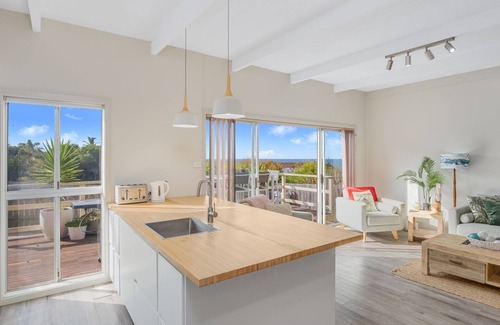 Bermagui Apartment | 9/39 George Street Carly Court- Pet Friendly Unit with Ocean Views
