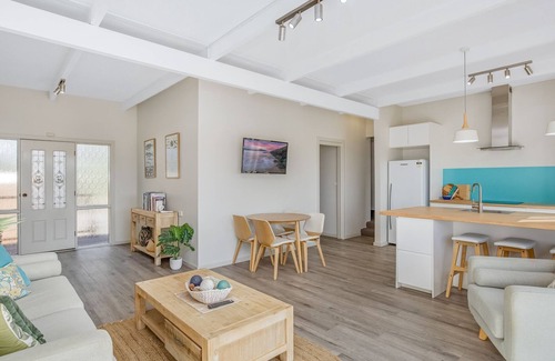 Bermagui Apartment | 9/39 George Street Carly Court- Pet Friendly Unit with Ocean Views