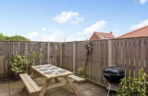 Bacton Cottage | 9 bedroom accommodation in Bacton