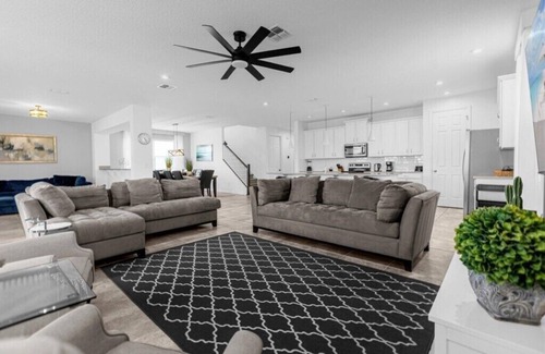 Kissimmee House | 9 Bedrooms/6 Bathrooms/Solara (8901 CB)
