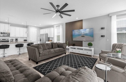 Kissimmee House | 9 Bedrooms/6 Bathrooms/Solara (8901 CB)