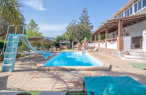 Estacion de Cartama Villa | 9 hole crazy golf course, 8 bedrooms, 6 bathroom, heated pool