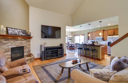 Four Corners House | 9 Mi to Downtown: Bozeman Vacation Home w/Hot Tub
