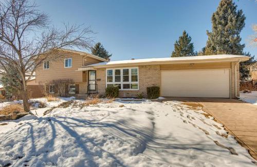 Bear Valley Apartment | 9 Mi to Dtwn Quiet South Denver Apartment