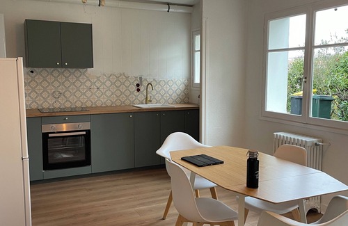 Anglet Apartment | 9 minutes from the beach! Apartment T3 anglet center.