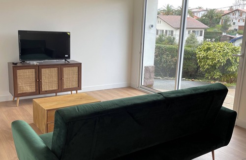 Anglet Apartment | 9 minutes from the beach! Apartment T3 anglet center.
