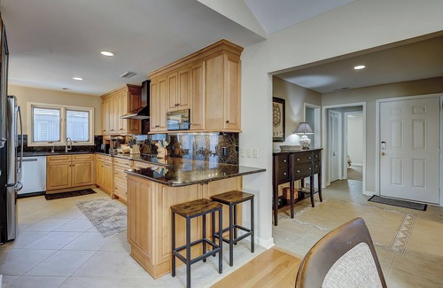 Beach Lagoon House | 9 Turtle Lane Club - Waterfront Complex!