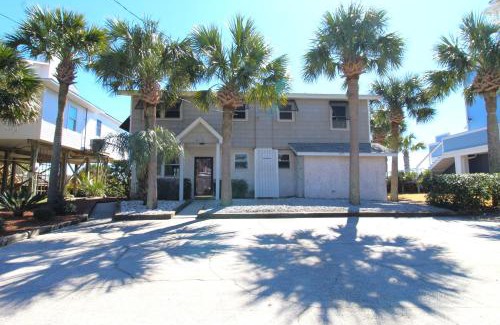 Folly Beach House | 915 W Ashley