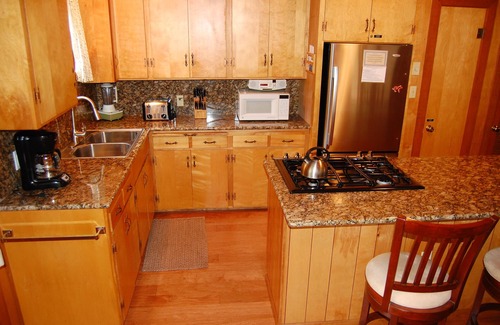 North Wawona Cabin | (92) Harmony Villa at The Redwoods In Yosemite