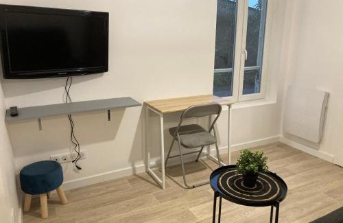 Limoges Apartment | 99 BIS FP