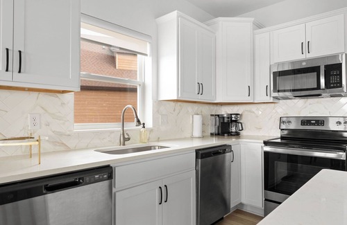 Kimberling City House | 9BR Family Getaway | Game Room, Theater & Big Decks
