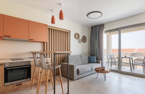 Perea Apartment | 9DOORS Peraia
